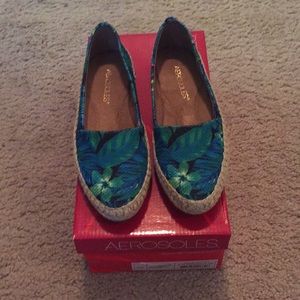 BNIB Aerosoles Trend Report flat size 5.5